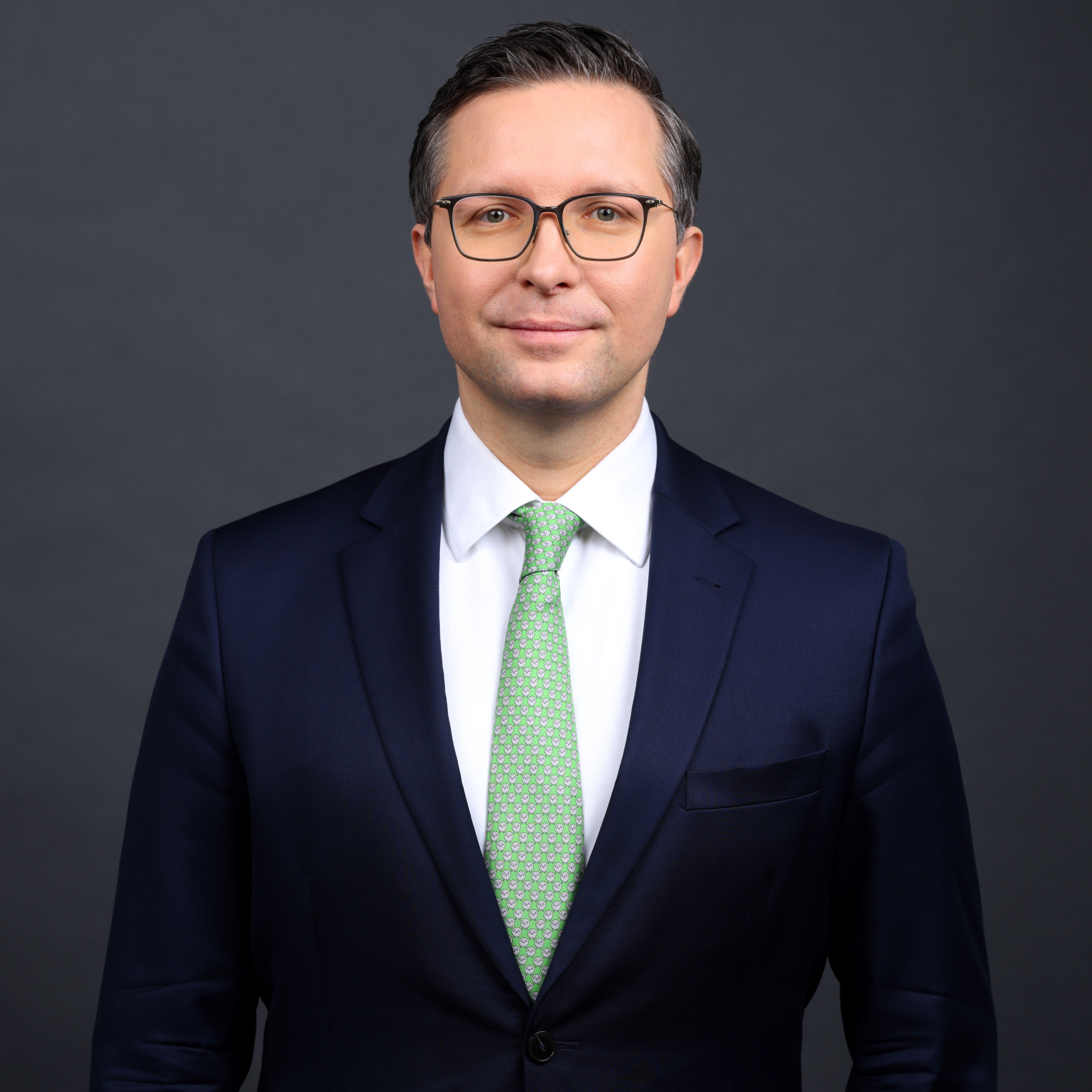 Szymon Ostrowski, Newport Logistics Fund